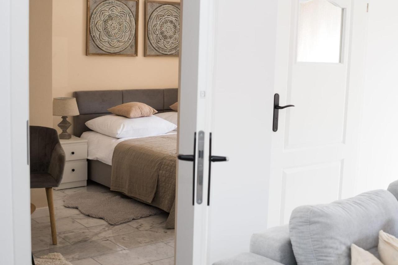 Apartament Mietowy Rumianek Lwowek Ngoại thất bức ảnh